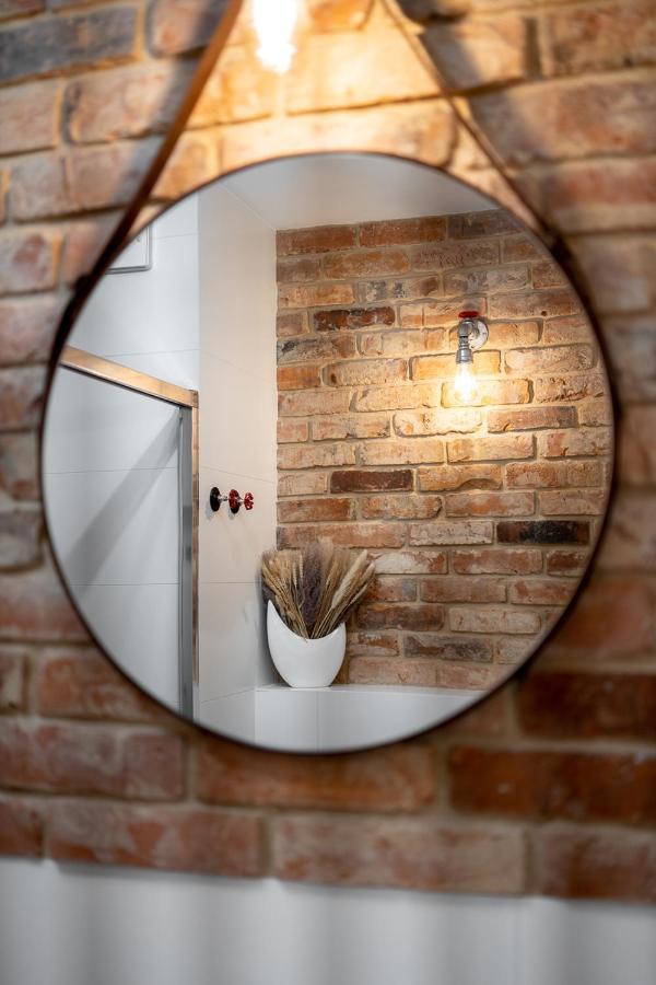 Brick House - Apartament Zoska Breslavia Esterno foto